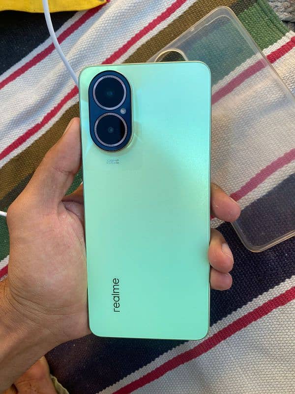 realme c67 8/128 1