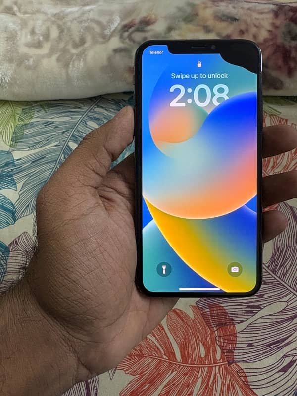 iPhone X (256GB) - PTA Approved, 5/10 Condition 0