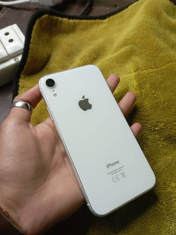 iPhone XR 64gb 6