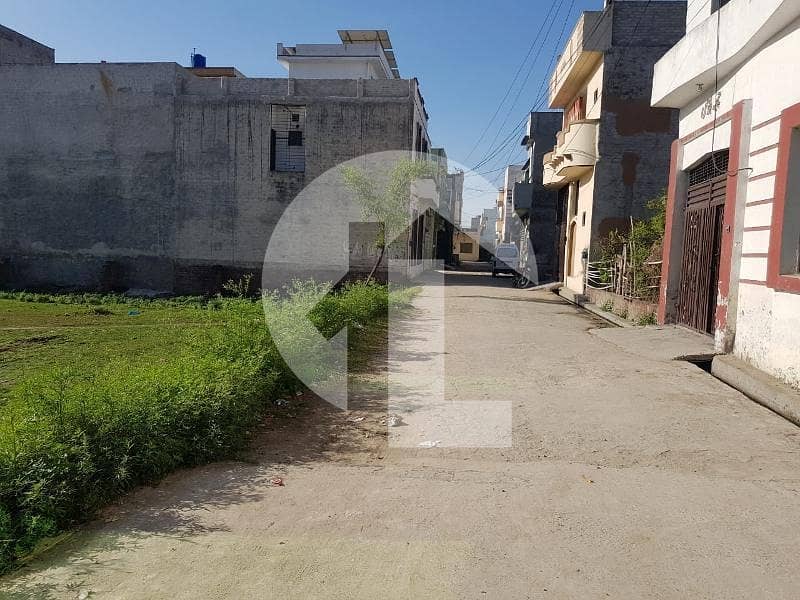 Full house Allama Iqbal Town available for Rent 1