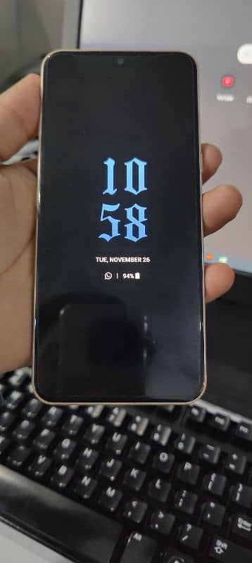 LG V60 Dual sim pta approved. Exchange possible with White Colour V60 4