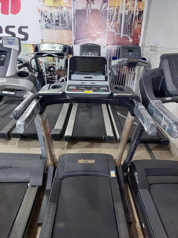 Treadmill / Running Machine / walking machine / jogging machine 11