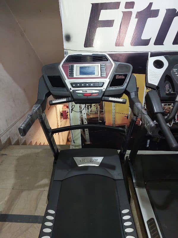 Treadmill / Running Machine / walking machine / jogging machine 18