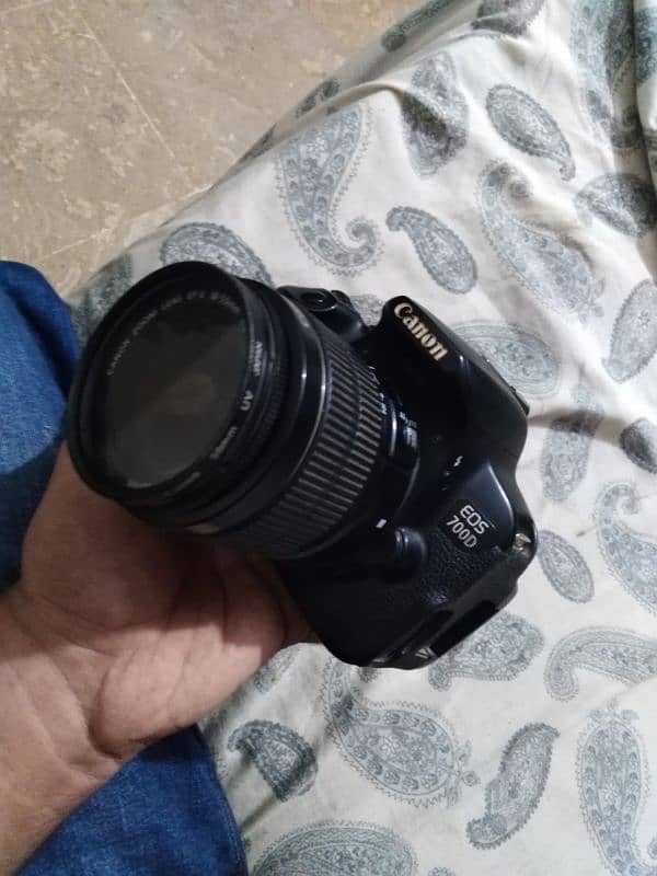 canon 700d 0