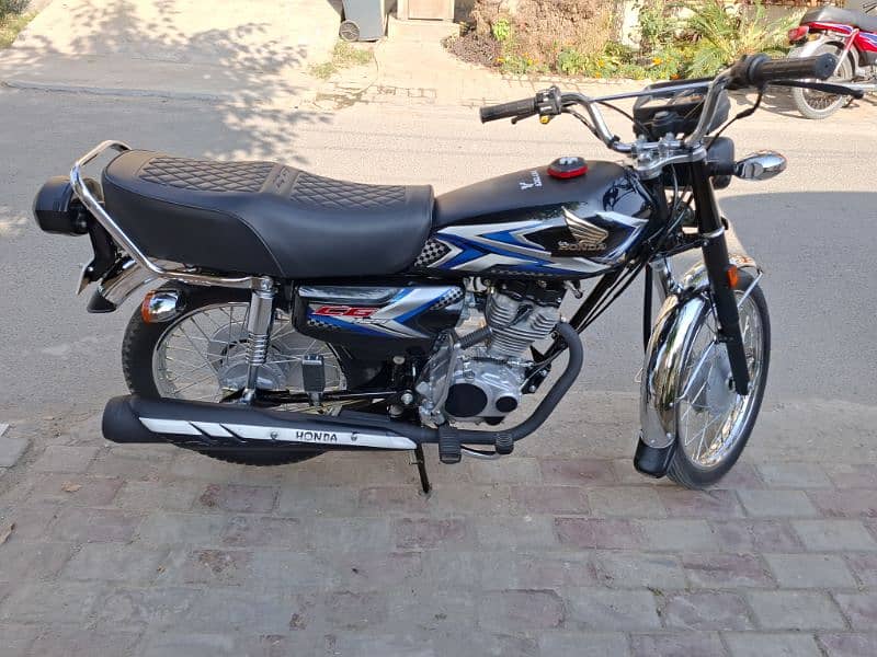 Honda cG125 black 2