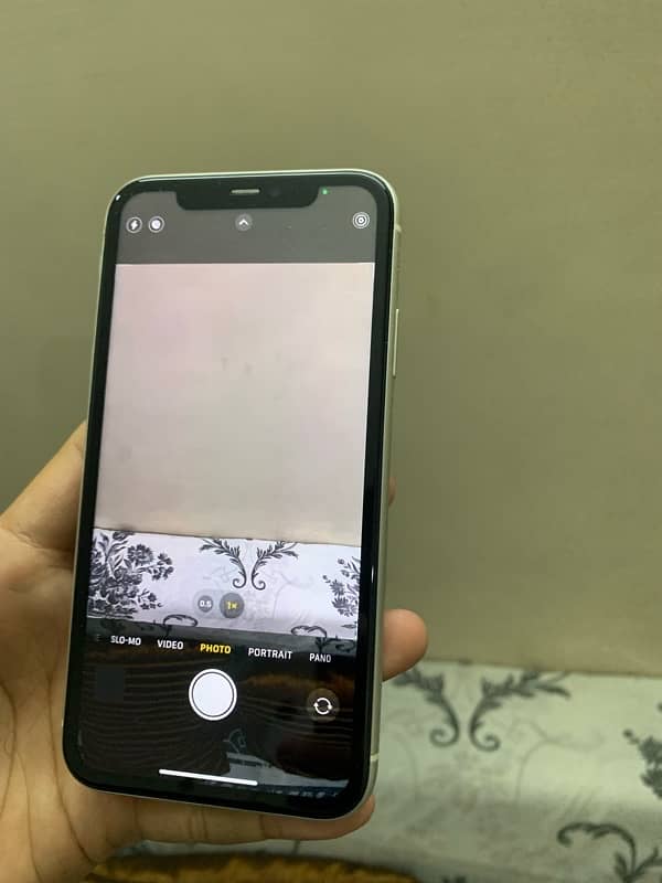 i phone 11 64gb non pta urgent sale 3