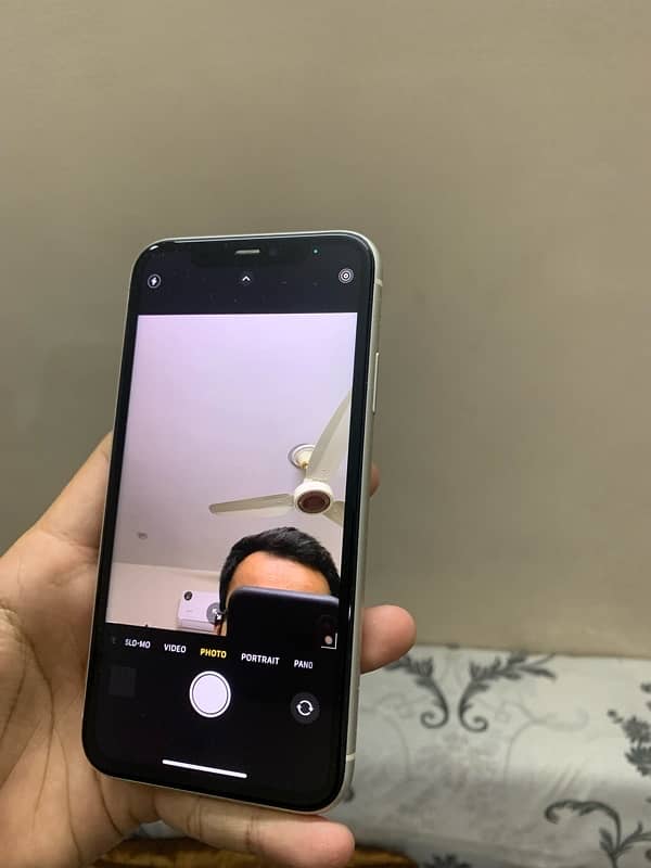 i phone 11 64gb non pta urgent sale 2