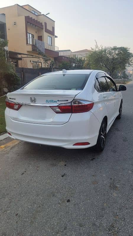 Honda Grace Hybrid 2015 2