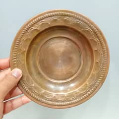 Elegant Vintage 4-Piece Copper Plate Set: Timeless Craftsmanship