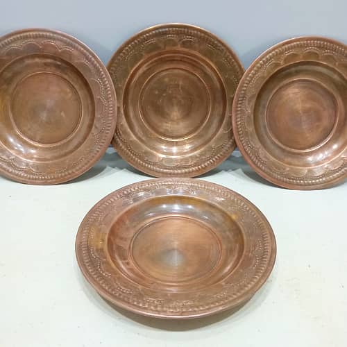 Elegant Vintage 4-Piece Copper Plate Set: Timeless Craftsmanship 3