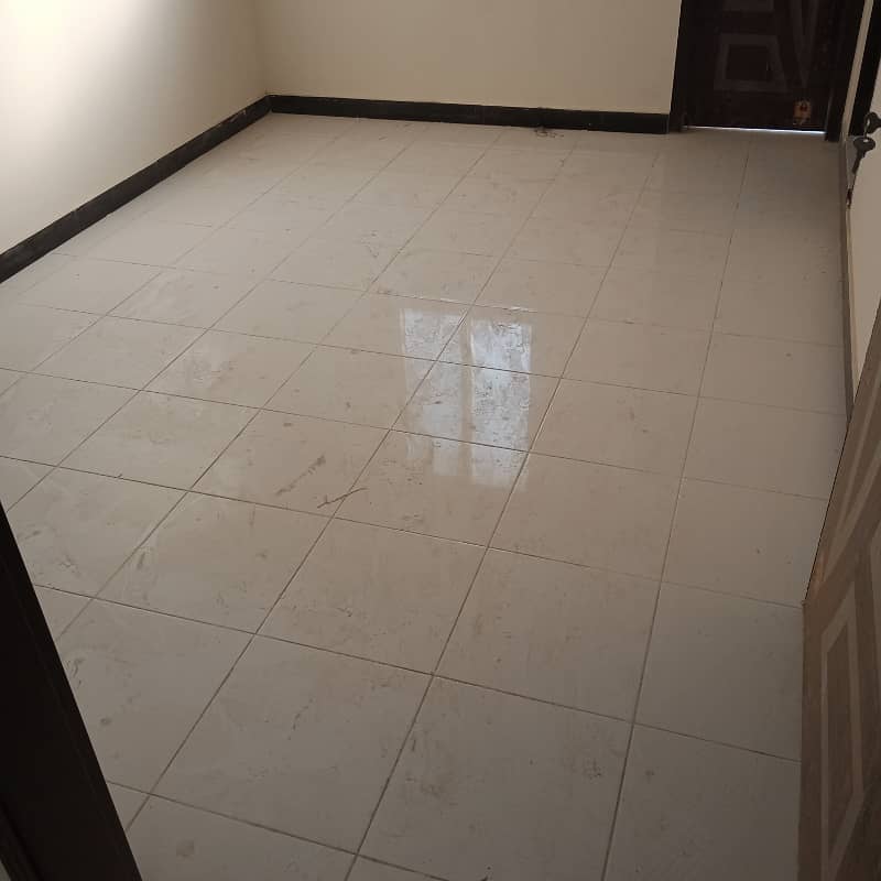 Flat For Rent 2 Bad Dd Second Floor 13