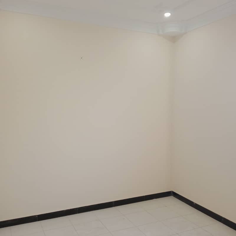 Flat For Rent 2 Bad Dd Second Floor 0