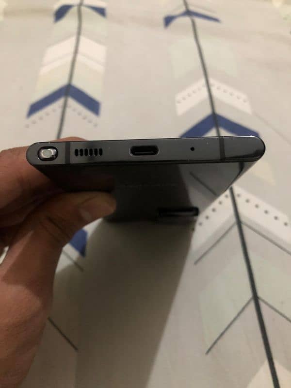 Samsung Note 20 Ultra pin Dot on sides 4