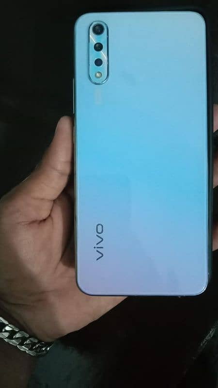 Vivo S1 4 by 128 0