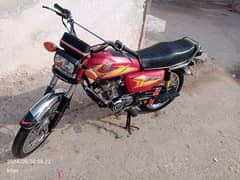 Honda 125 red 2021