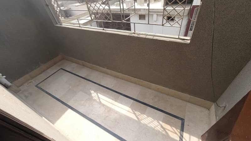 With Roof Beautiful 2 Bed Lounge Portion For Sale 9