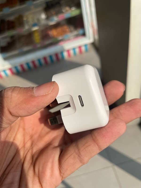 Iphone Orignal 20w charger 0