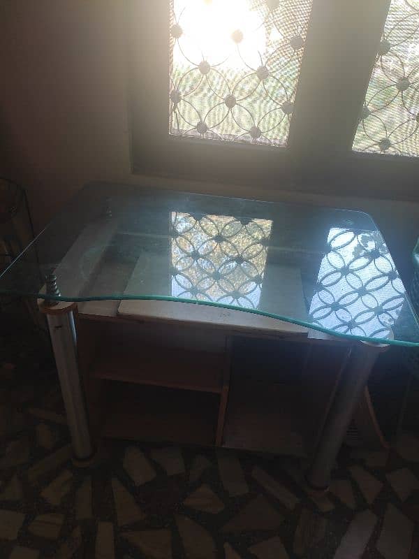 Computer Table 2