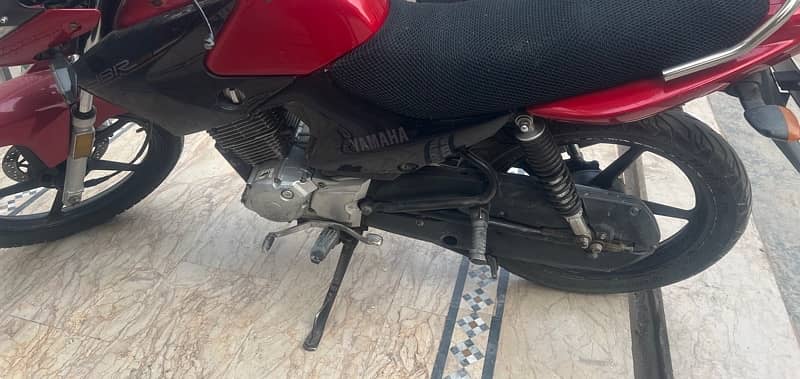 YBR 125 2019 model red colour all ok 3