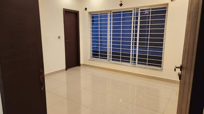 Kanal Upper Portion Brand New Available For Rent 22