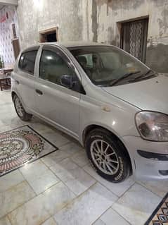 Toyota Vitz 2003