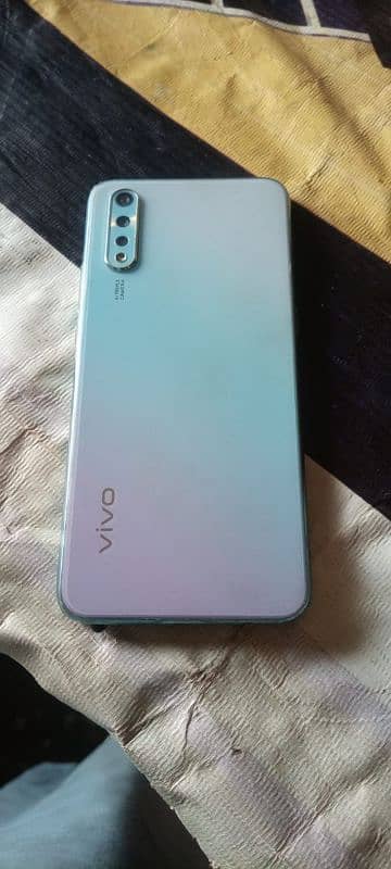 vivo s1 3