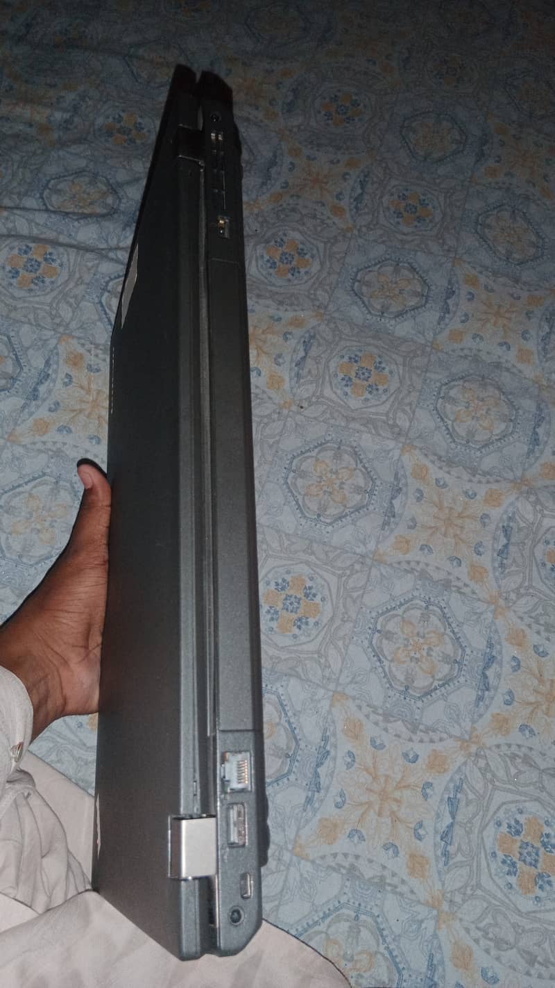 I am selling my brand new laptop because I need cash 6