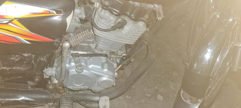 honda 125 2021 achi condition h koi be kam ni hony wala 4