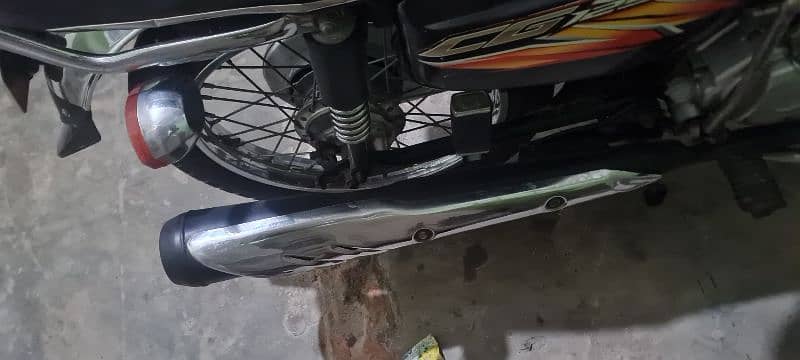 honda 125 2021 achi condition h koi be kam ni hony wala 6