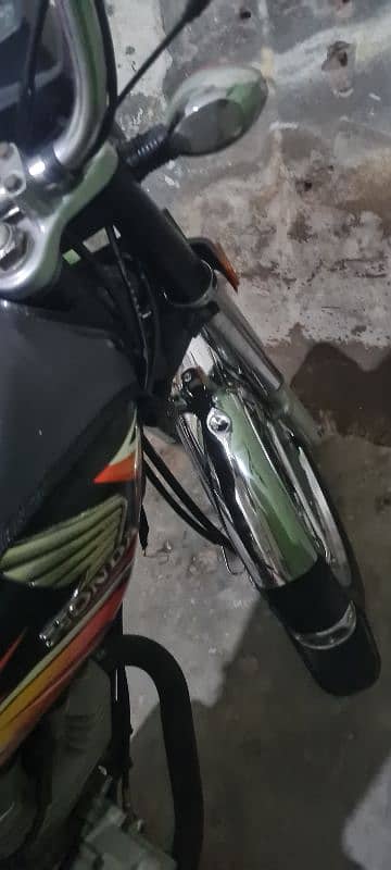 honda 125 2021 achi condition h koi be kam ni hony wala 8