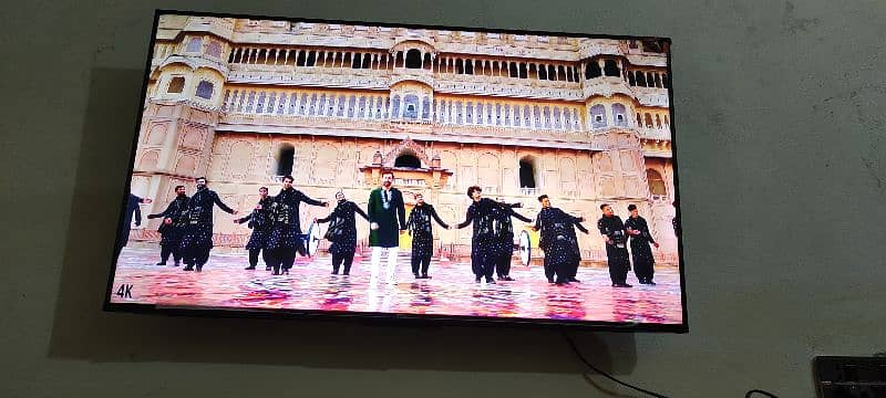 TCL Android 4k bodrles Led 43 inch 9