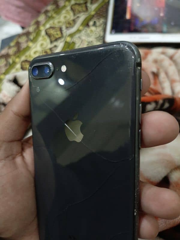 Iphone 8 Plus Non PTA 3