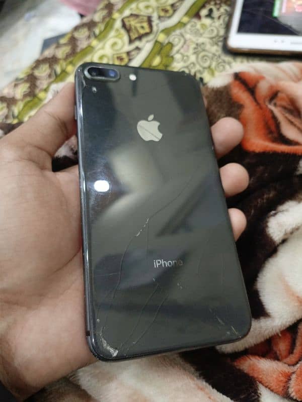 Iphone 8 Plus Non PTA 4