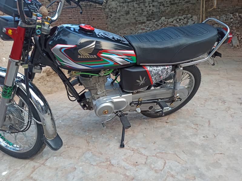 2022 United bike 125cc number nahi laga hua file complete hai 1