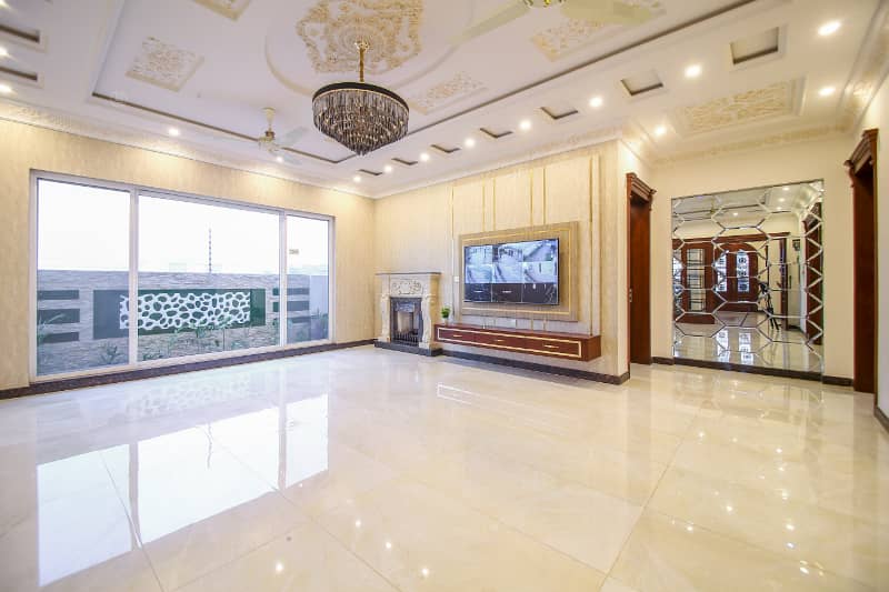 6.5 MARLA BRAND NEW CORNER BEAUTIFULL LUXURY SPANISH DESIGN HOUSE AVAILABLE FOR SALE IN DHA PHASE 9 TOWN BLOCK A 17