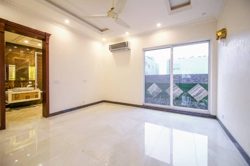 6.5 MARLA BRAND NEW CORNER BEAUTIFULL LUXURY SPANISH DESIGN HOUSE AVAILABLE FOR SALE IN DHA PHASE 9 TOWN BLOCK A 24