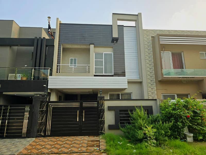 5 Marla House for Sale in Paragon City Block woods 0