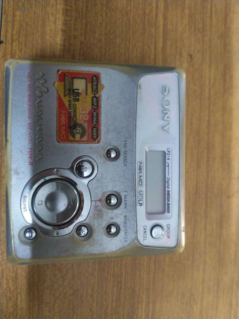 Sony  Walkman and 2 mini disc 3