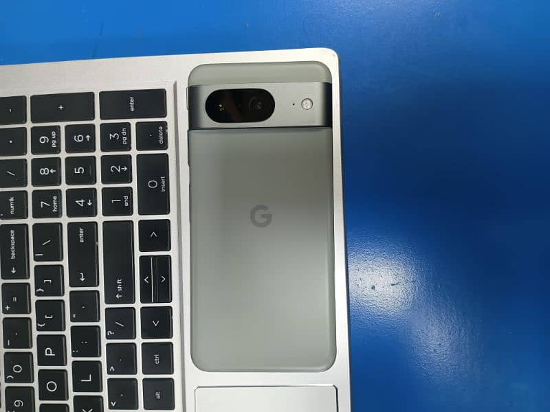 Pixel 8 - Non PTA - Factory Unlocked 2