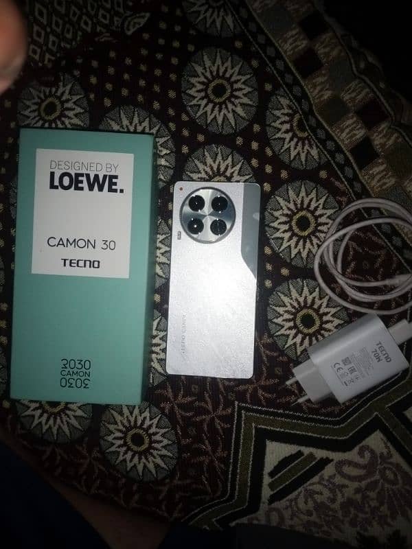 Tevno camon 30 0