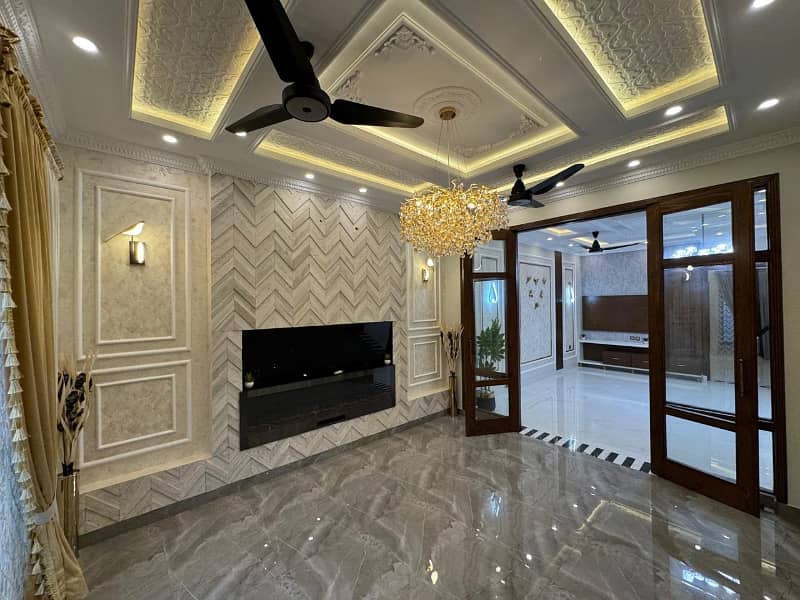 10 MARLA BEAUTIFUL HOUSE FOR SALE IN OVERSEAS A BLOCK BAHRIA TOWN LAHORE 6