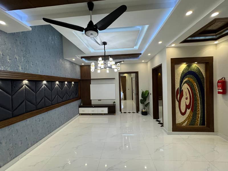 10 MARLA BEAUTIFUL HOUSE FOR SALE IN OVERSEAS A BLOCK BAHRIA TOWN LAHORE 24