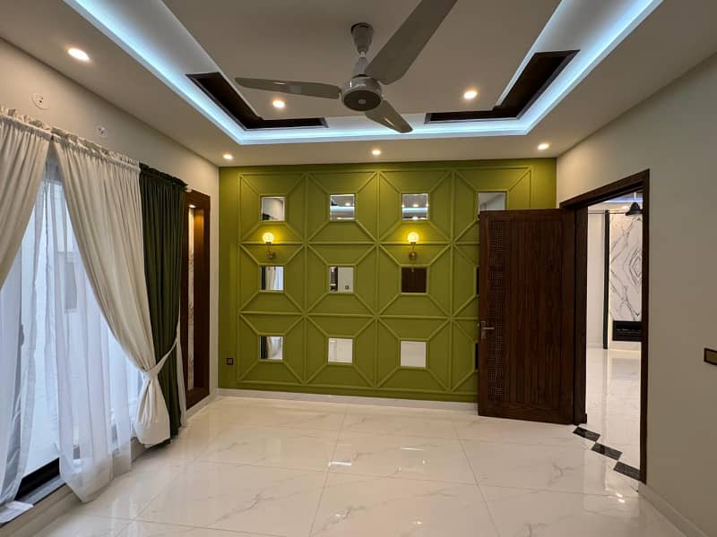 10 MARLA BEAUTIFUL HOUSE FOR SALE IN OVERSEAS A BLOCK BAHRIA TOWN LAHORE 40