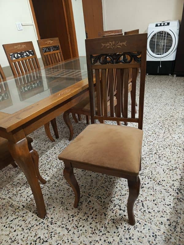 Elegant 8-Chair Dining Table - Excellent Condition 2