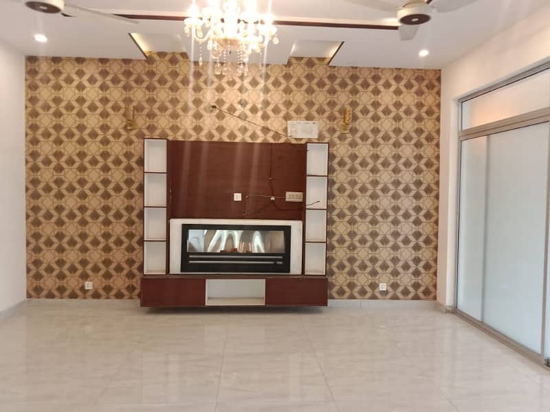 10 Marla 5 Bed House With Basement In Phase 8 Eden City Direct Approach To Ring Road And Allama Iqbal Air Port 0