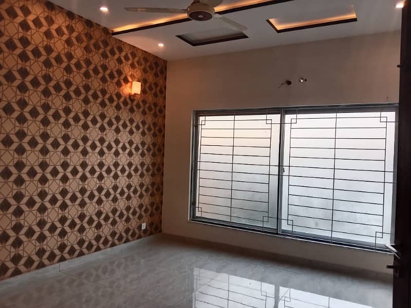 10 Marla 5 Bed House With Basement In Phase 8 Eden City Direct Approach To Ring Road And Allama Iqbal Air Port 1