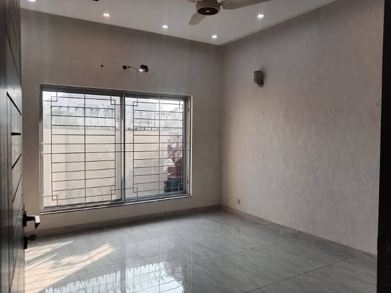 10 Marla 5 Bed House With Basement In Phase 8 Eden City Direct Approach To Ring Road And Allama Iqbal Air Port 2