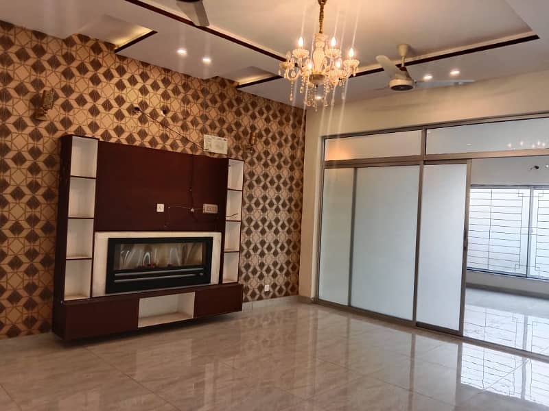 10 Marla 5 Bed House With Basement In Phase 8 Eden City Direct Approach To Ring Road And Allama Iqbal Air Port 7