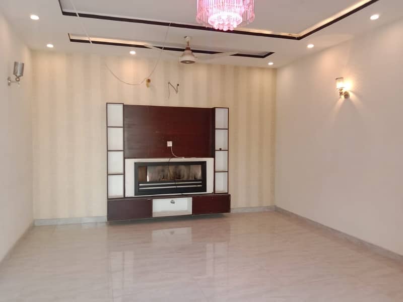 10 Marla 5 Bed House With Basement In Phase 8 Eden City Direct Approach To Ring Road And Allama Iqbal Air Port 15