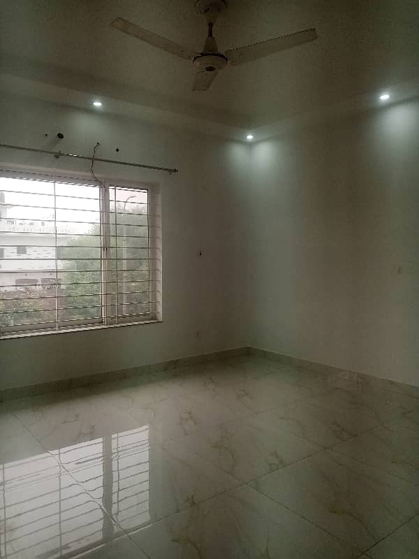 1kanal Like Brand New Upper Portion in Phase 8 with 3 bed Direct Approach to ring Road and Allama Iqbal Air port 9